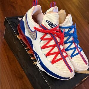 Nike LeBron XVII low men’s